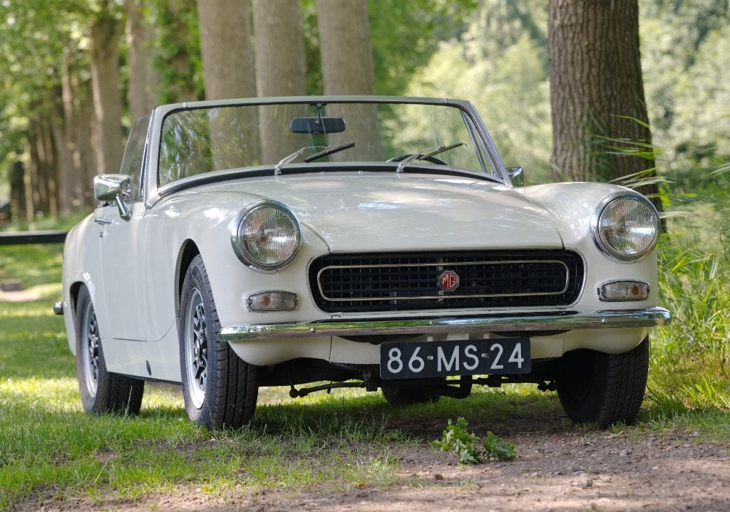 MG Midget MK III | 1275cc, Auto's, Achterwielaandrijving, Zwart, Cabriolet, Wit