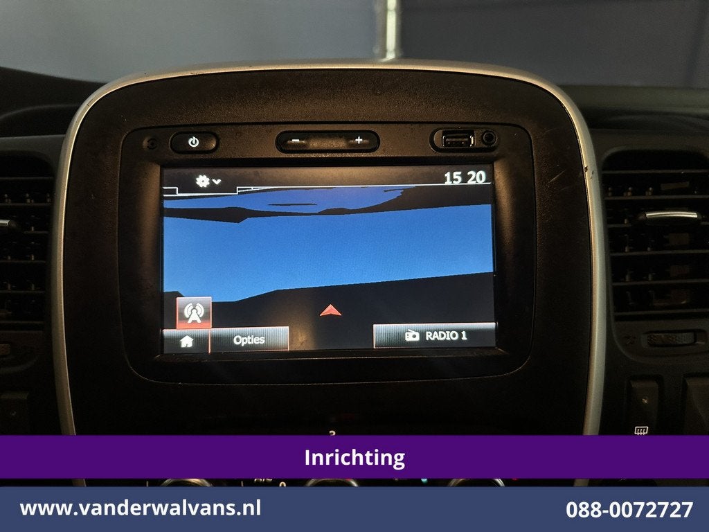 Renault Trafic 1.6 dCi L1H1 Inrichting Euro6 Airco | Navigat, Voorwielaandrijving, Stof, Gebruikt, 4 cilinders