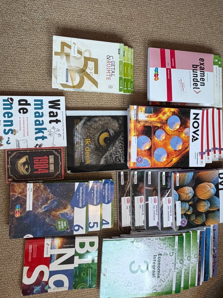 Schoolboeken vwo bovenbouw, Boeken, Ophalen, Zo goed als nieuw
