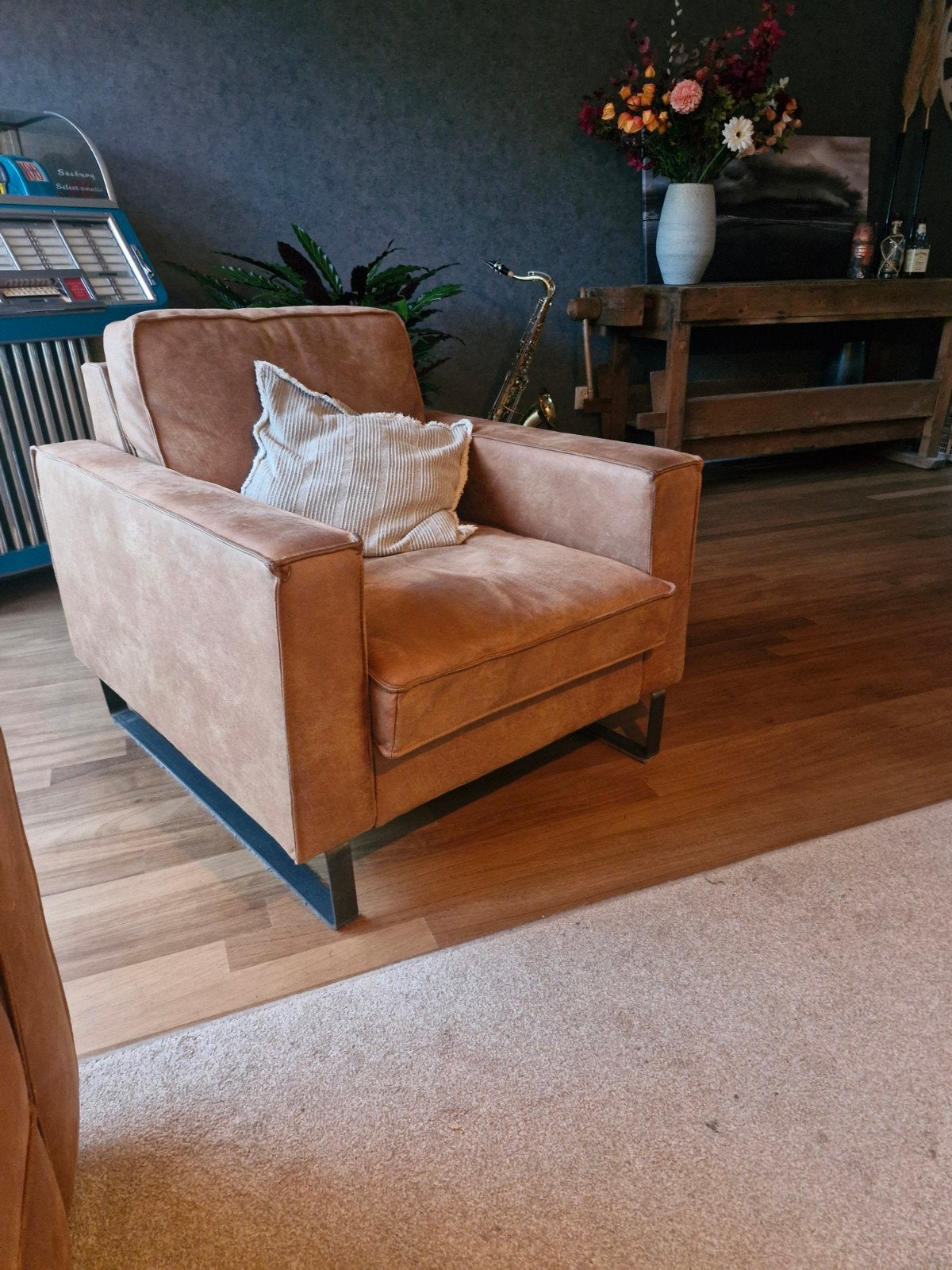 Comfortabele fauteuil - Cognac kleurig, Ophalen, Gebruikt, 75 tot 100 cm, Metaal