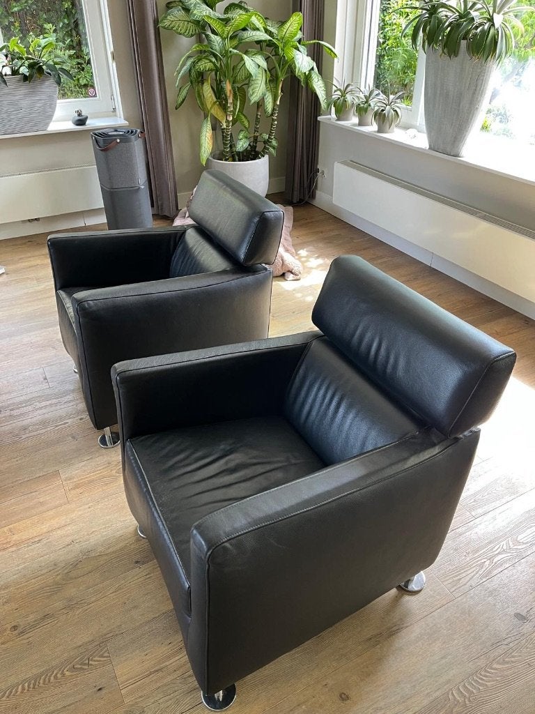 fauteuil 2x in zwart leder met chromen poten, Huis en Inrichting, Fauteuils, Ophalen, Gebruikt, Modern, 50 tot 75 cm