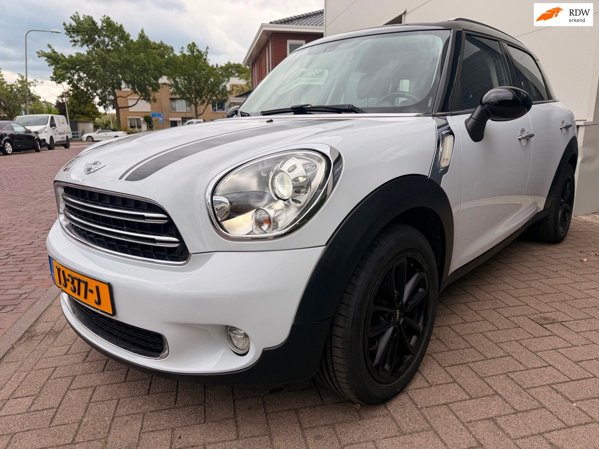 Mini Countryman 1.6 Cooper Chili/Pano/Leder/Navi/Stoel verwa, Voorwielaandrijving, Gebruikt, Euro 6, Leder en Stof