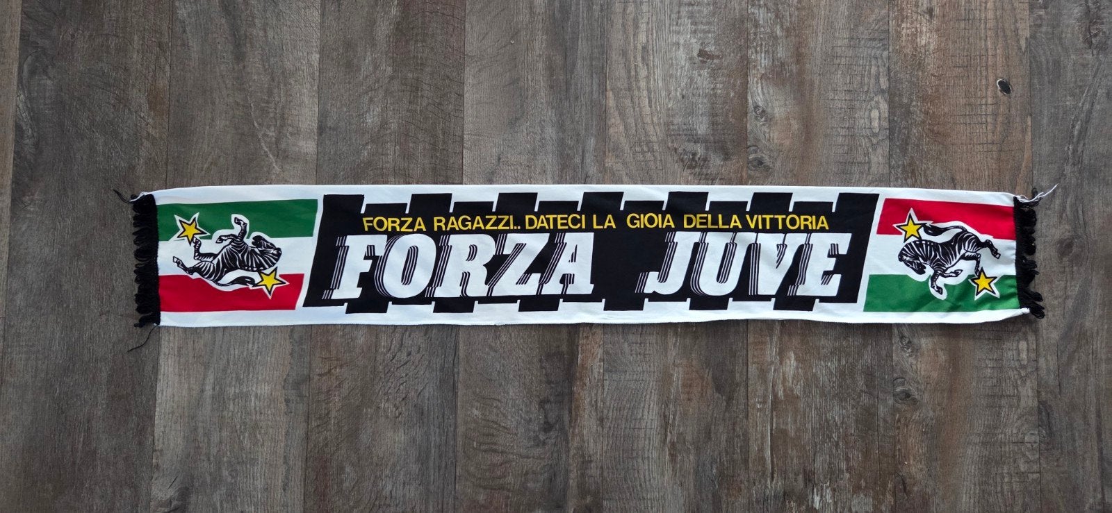 Sjaal Juventus, Ophalen of Verzenden, Zo goed als nieuw, Buitenlandse clubs, Vaantje of Sjaal