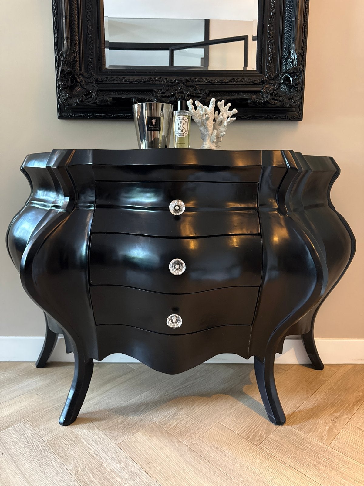 Zwarte barok commode met 3 lades en kristallen knoppen, Ophalen, Gebruikt, 100 tot 150 cm, Met lade(s)