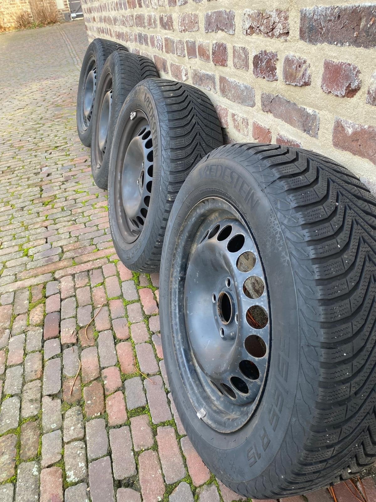 Vredestein Winterbanden 185/65 R15 op stalen velgen, Ophalen, Gebruikt, 15 inch, Banden en Velgen
