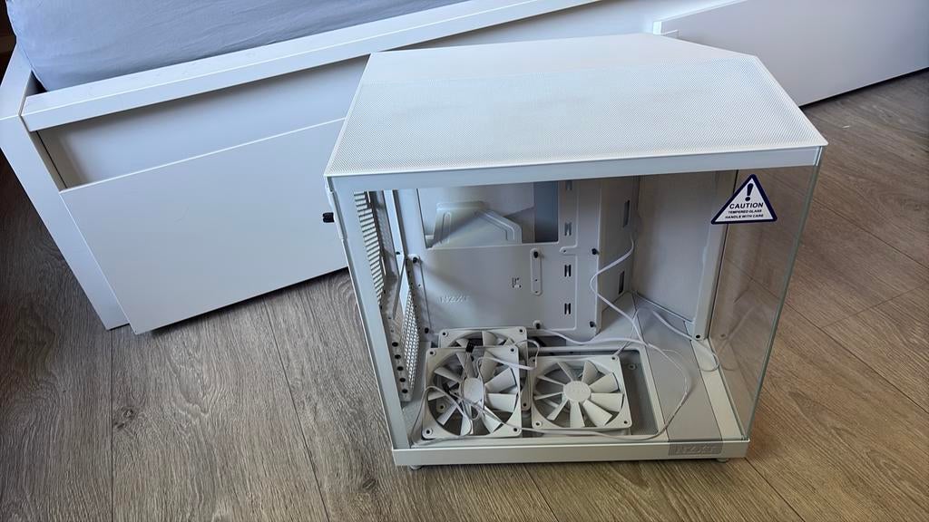 Nzxt h6 flow, Ophalen, Zo goed als nieuw, Glas, Plaatstaal
