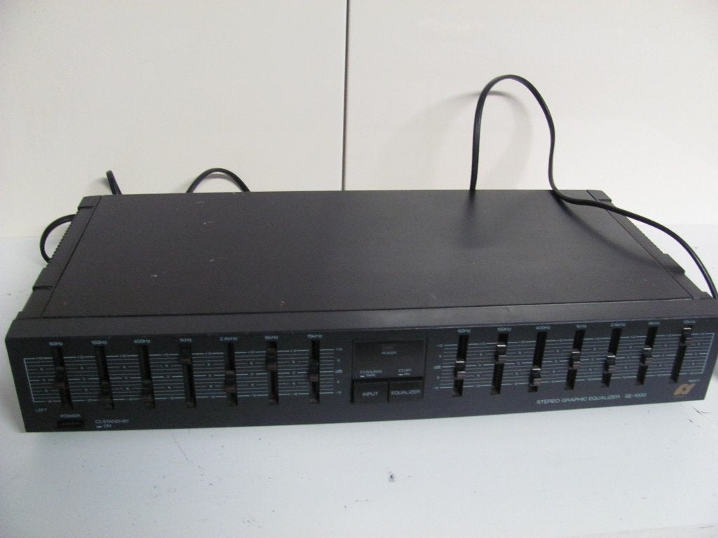 SANSUI graphic equalizer model:SE-1000 werkt naar behoren, Ophalen of Verzenden, Zo goed als nieuw, Audio