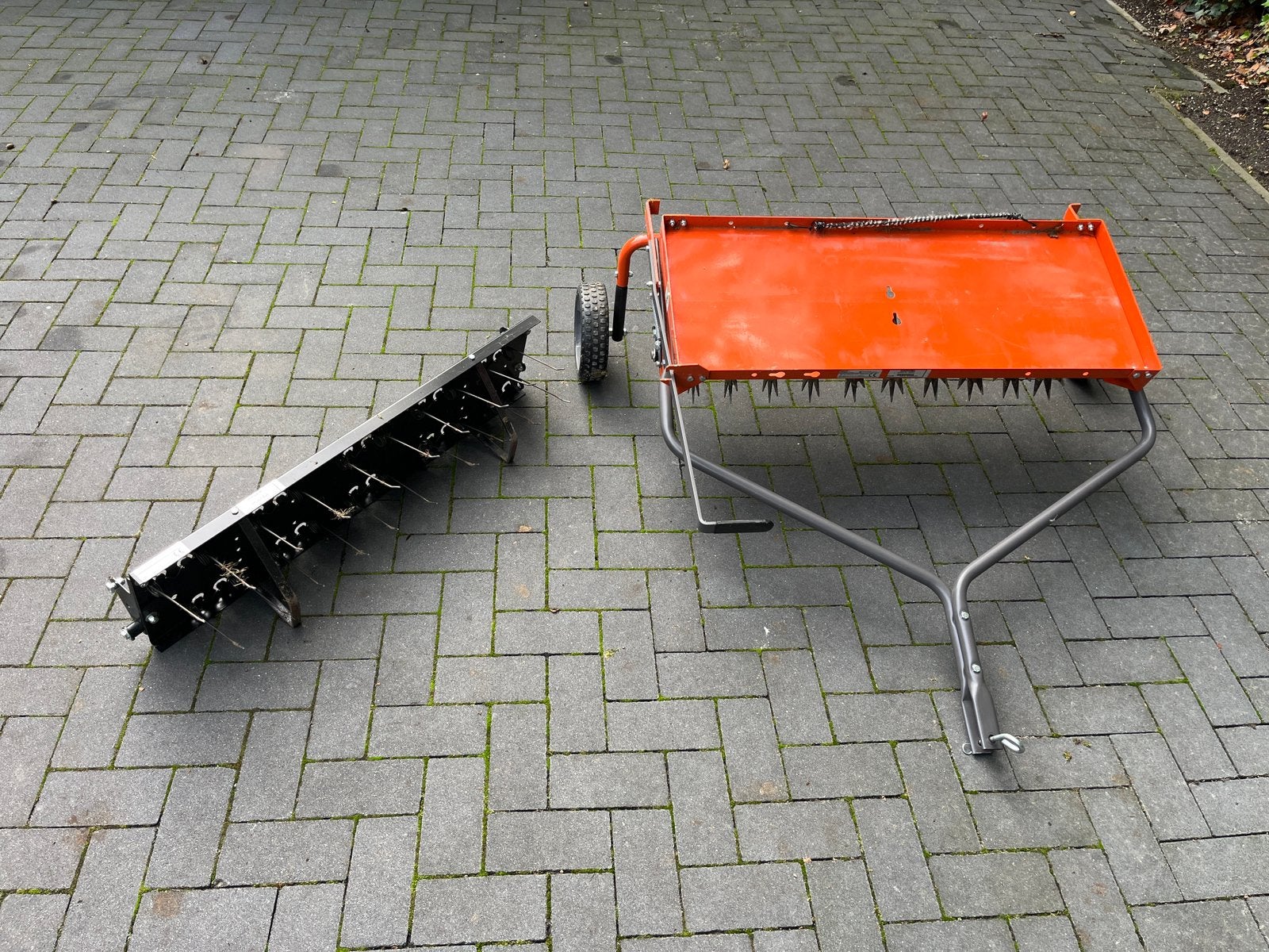 Husqvarna platform verticuteer en beluchter, Ophalen, Benzine