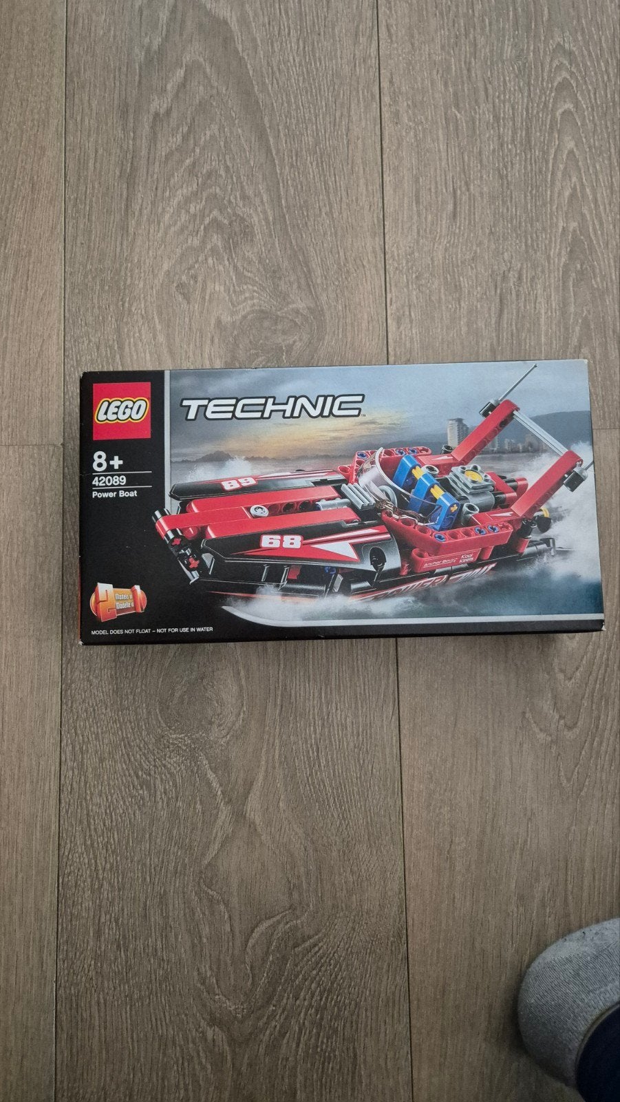 LEGO Technic 42089 Power Boot - Helemaal Nieuw, Ophalen, Nieuw