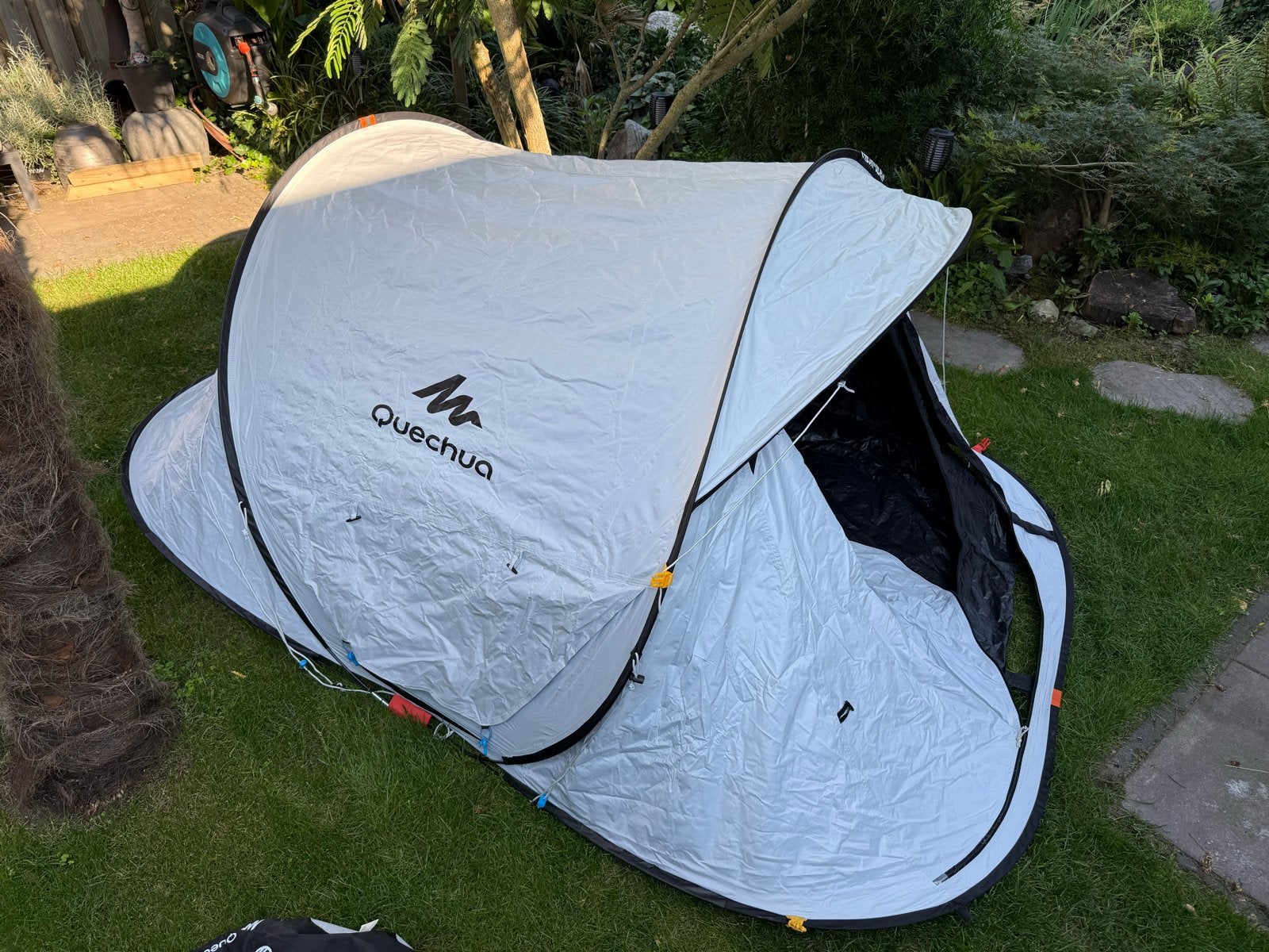 Quechua 2 Seconds Fresh & Black tent - 2 personen, Ophalen, Zo goed als nieuw, Tot en met 2