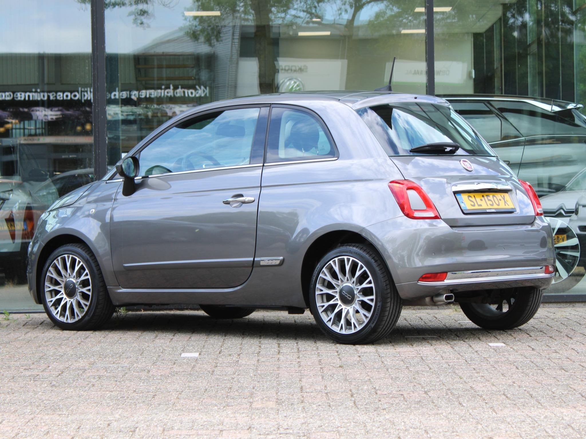 Fiat 500 1.2 Lounge | Apple Carplay / Panoramadak / Climate, Auto's, Fiat, Voorwielaandrijving, 12 maanden, Stof, Gebruikt
