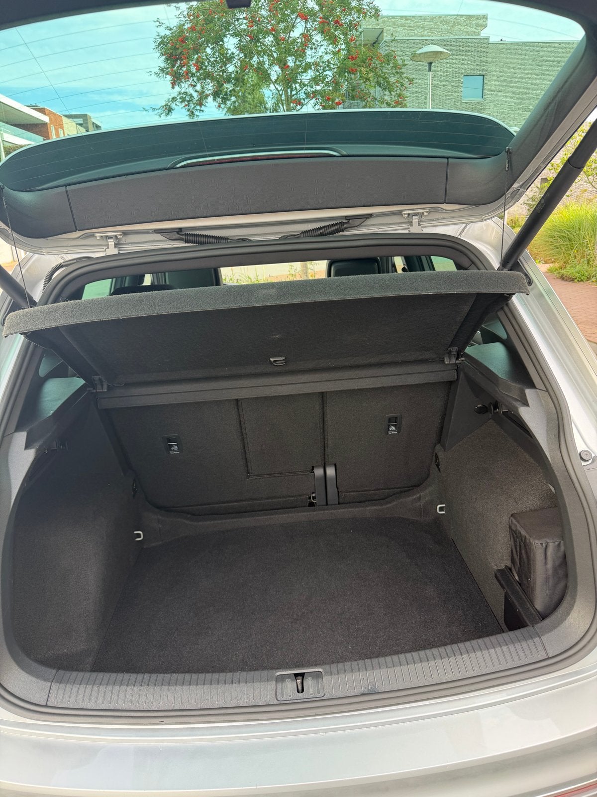 Foto 19 van Volkswagen Tiguan 1.5 TSI ACT 150pk DSG 2021 Grijs