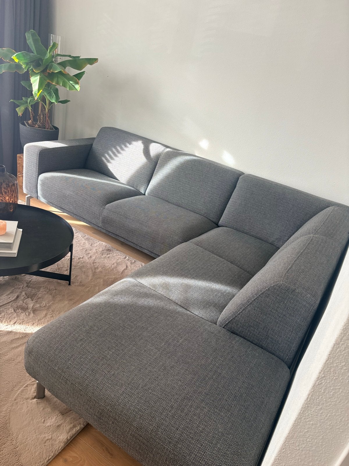 Moderne Hoekbank - Grijs Stof - Zo goed als nieuw, Ophalen, 250 tot 300 cm, 100 tot 125 cm, Hoekbank
