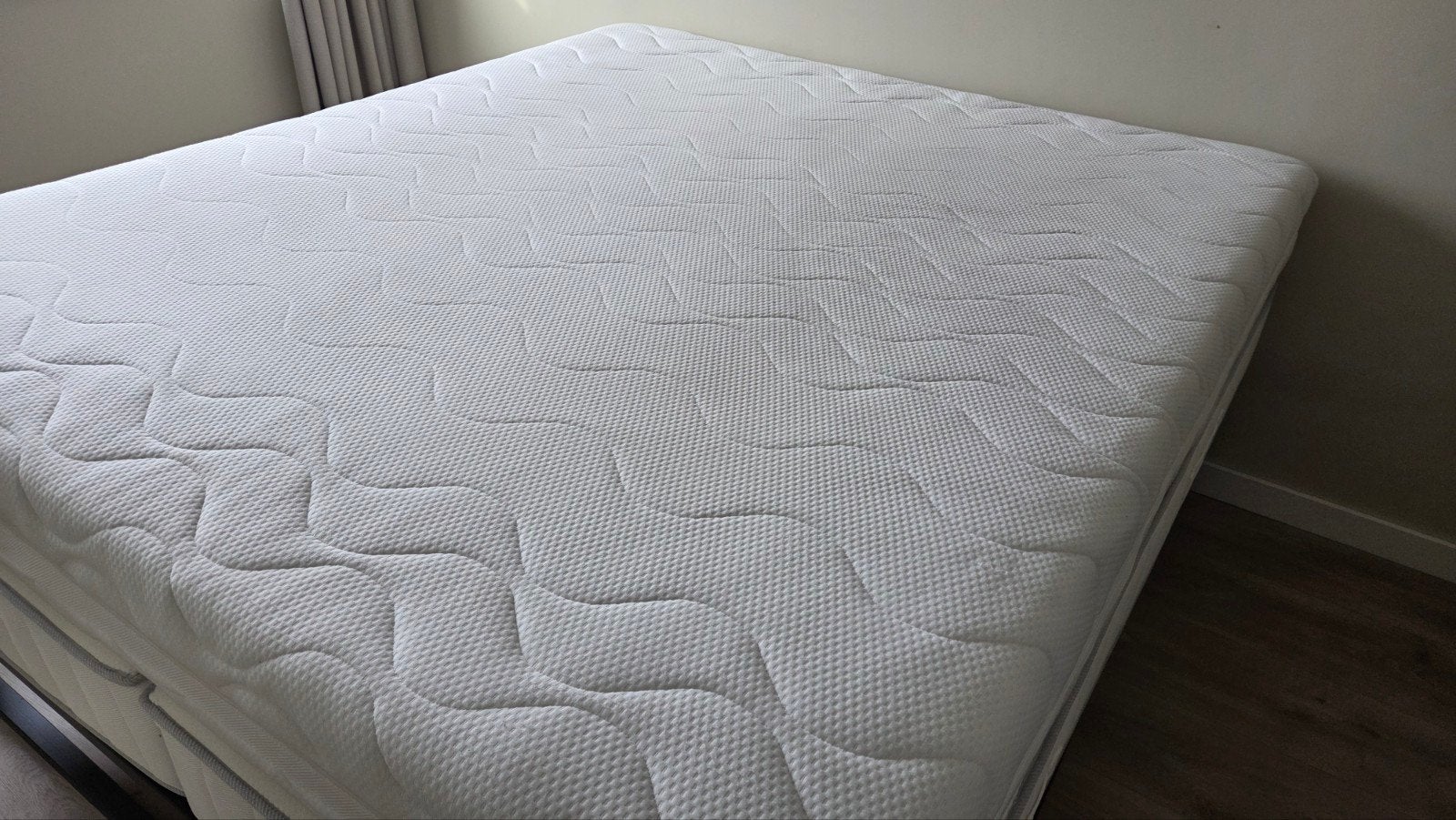 M-concept Fresh matras 200x180 cm – hardheid stevig, Ophalen of Verzenden, Zo goed als nieuw, Eenpersoons, 180 cm