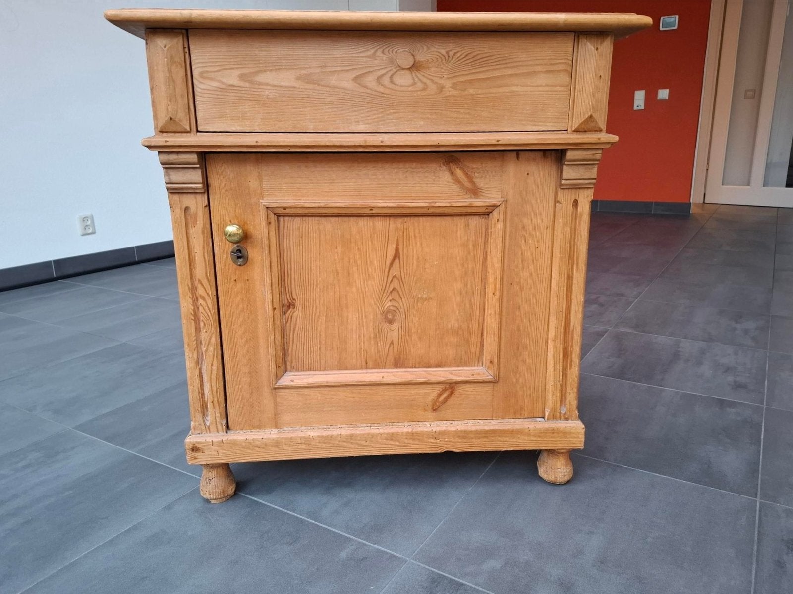 Antiek Engels grenen kastje met verborgen vak, Ophalen