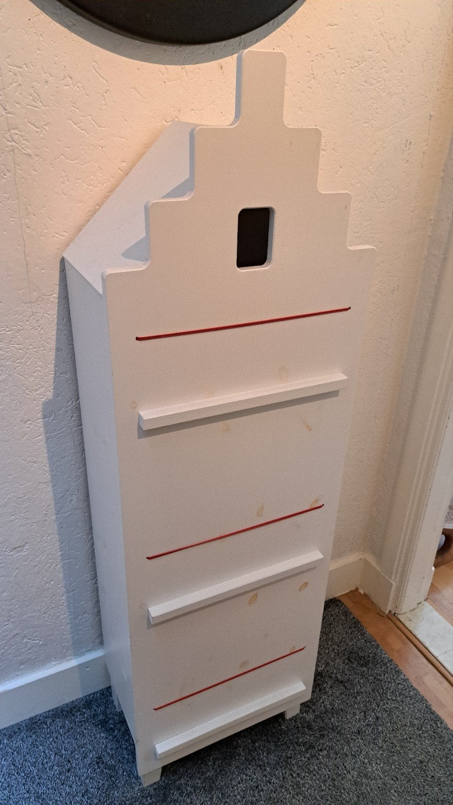 Trapgevel kastje - Hollands design van Woood, Minder dan 50 cm, Gebruikt, Met deur(en), 100 tot 150 cm