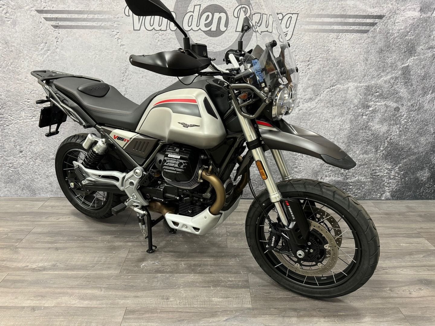 MOTO GUZZI V 85 TT (bj 2023), Motoren, 853 cc, 2 cilinders, Motorrijbewijs A, Bedrijf