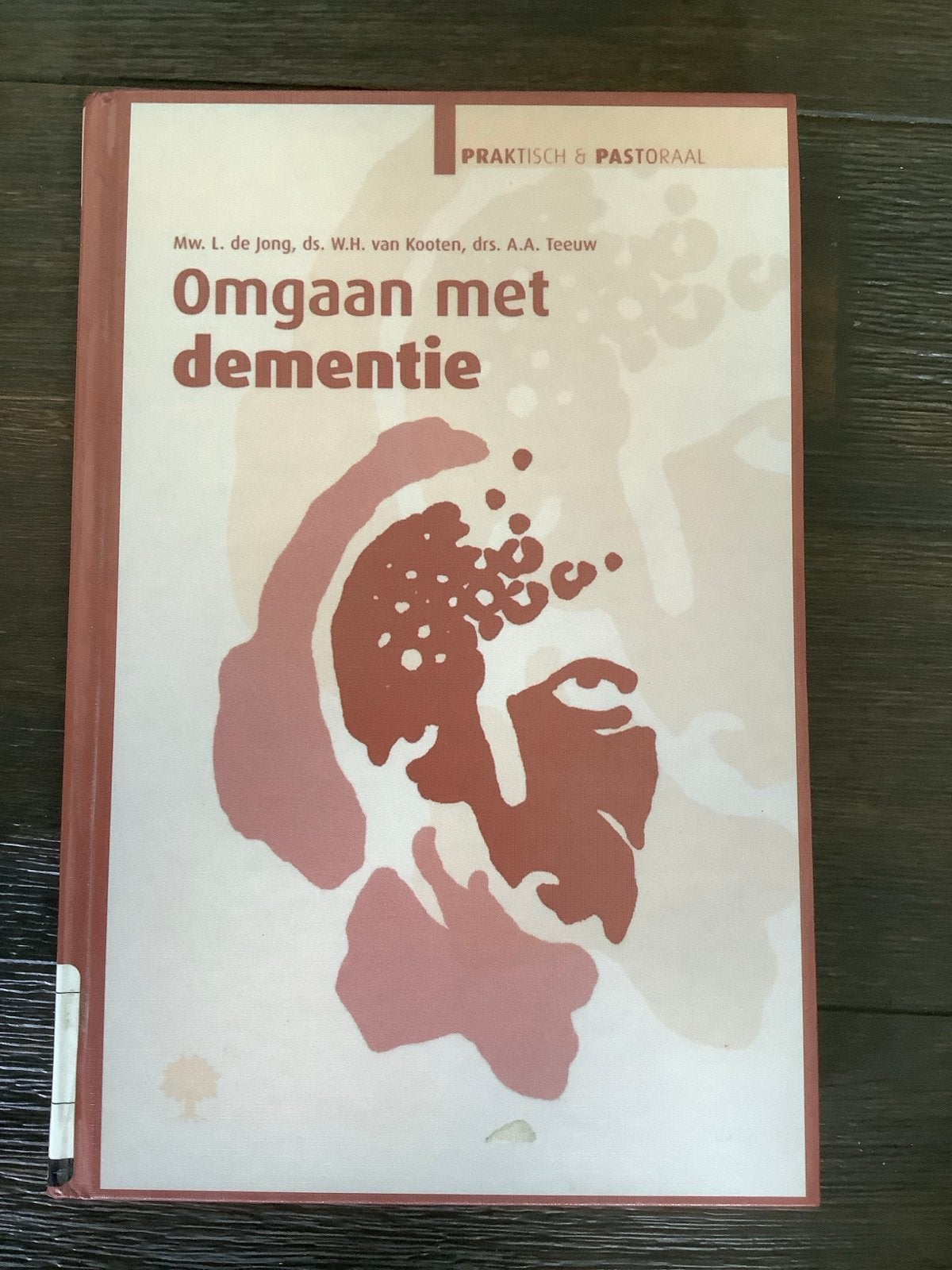 Omgaan met dementie - Praktisch & Pastoraal, Ophalen of Verzenden, Zo goed als nieuw, Ziekte en Allergie