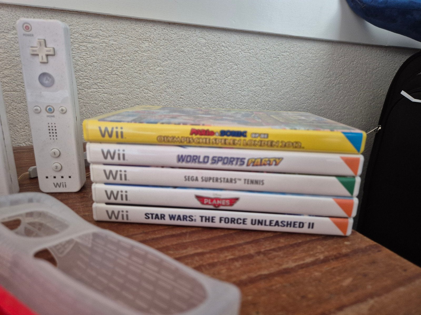Nintendo WII met controllers, nunchucks, 5 spellen, Ophalen of Verzenden, Met 2 controllers