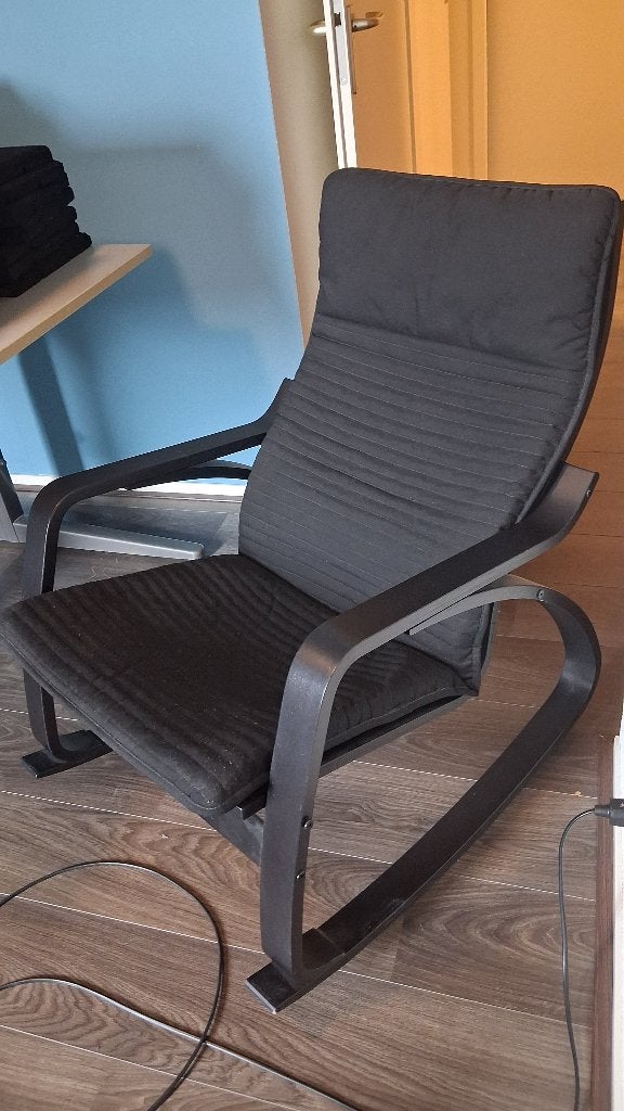 POÄNG Schommelstoel Ikea zwart, Huis en Inrichting, Stoelen, Ophalen, Zwart, Zo goed als nieuw, Eén