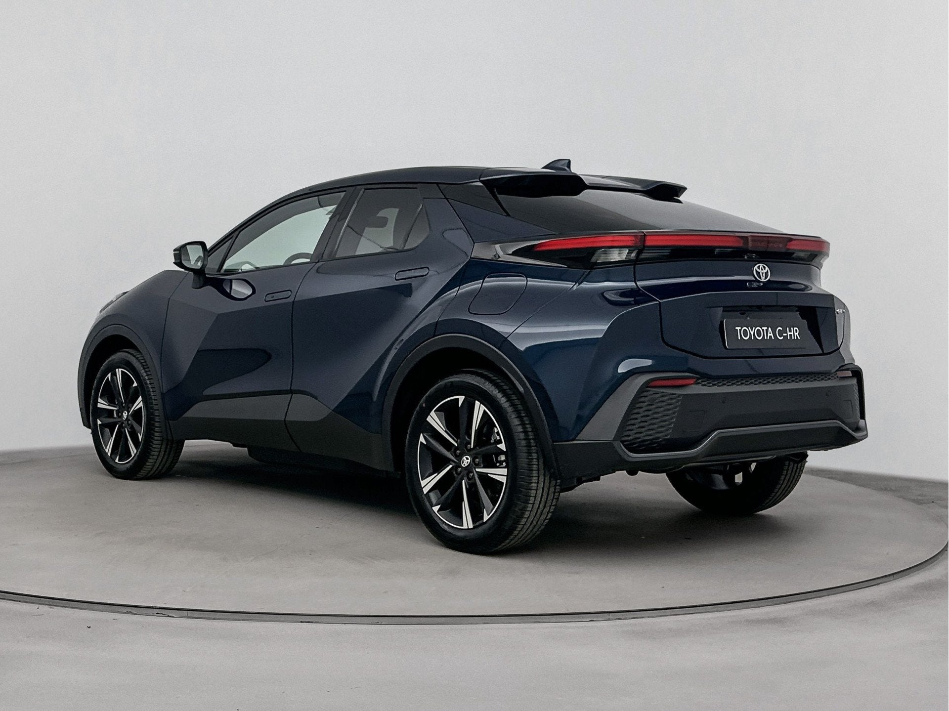 Toyota C-HR 2.0 Plug-in Hybrid 220 Dynamic | Apple Carplay &, Auto's, 12 maanden, Stof, Zwart, 4 cilinders