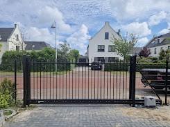 Spijlen schuifpoort 4x2 incl fundatie,motor en montage, Ophalen, Schuifpoort, Nieuw, 200 cm of meer