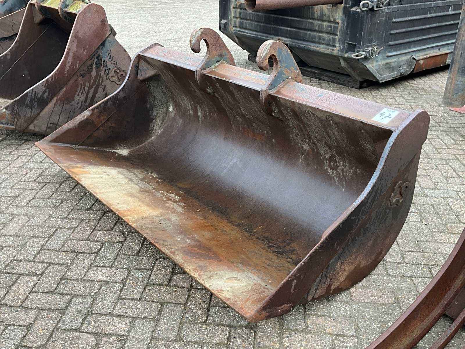 Eurosteel Graafbak “CW30”