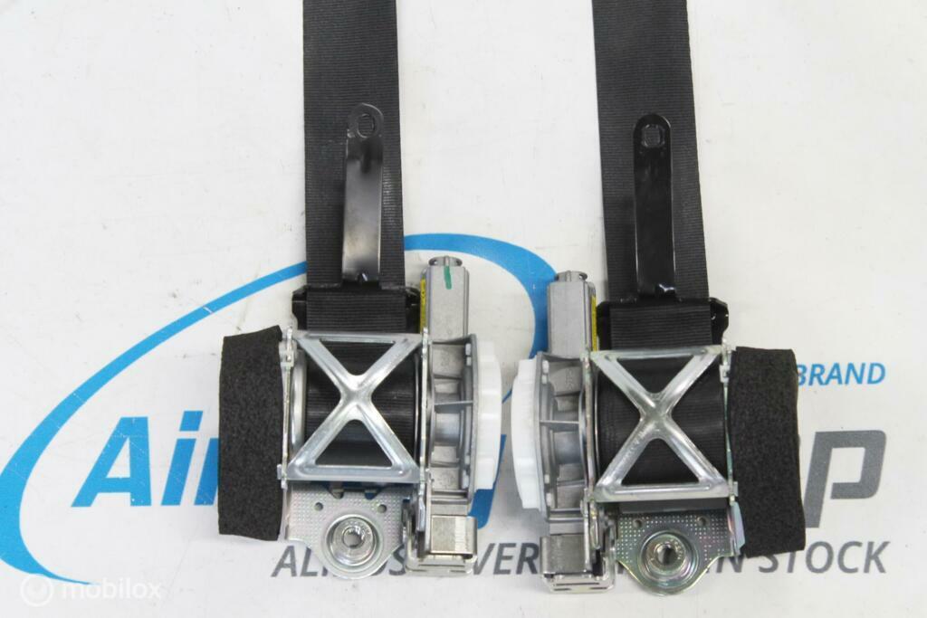 2 x Gordels Ford Fiesta MK7 (2008-heden), Auto-onderdelen