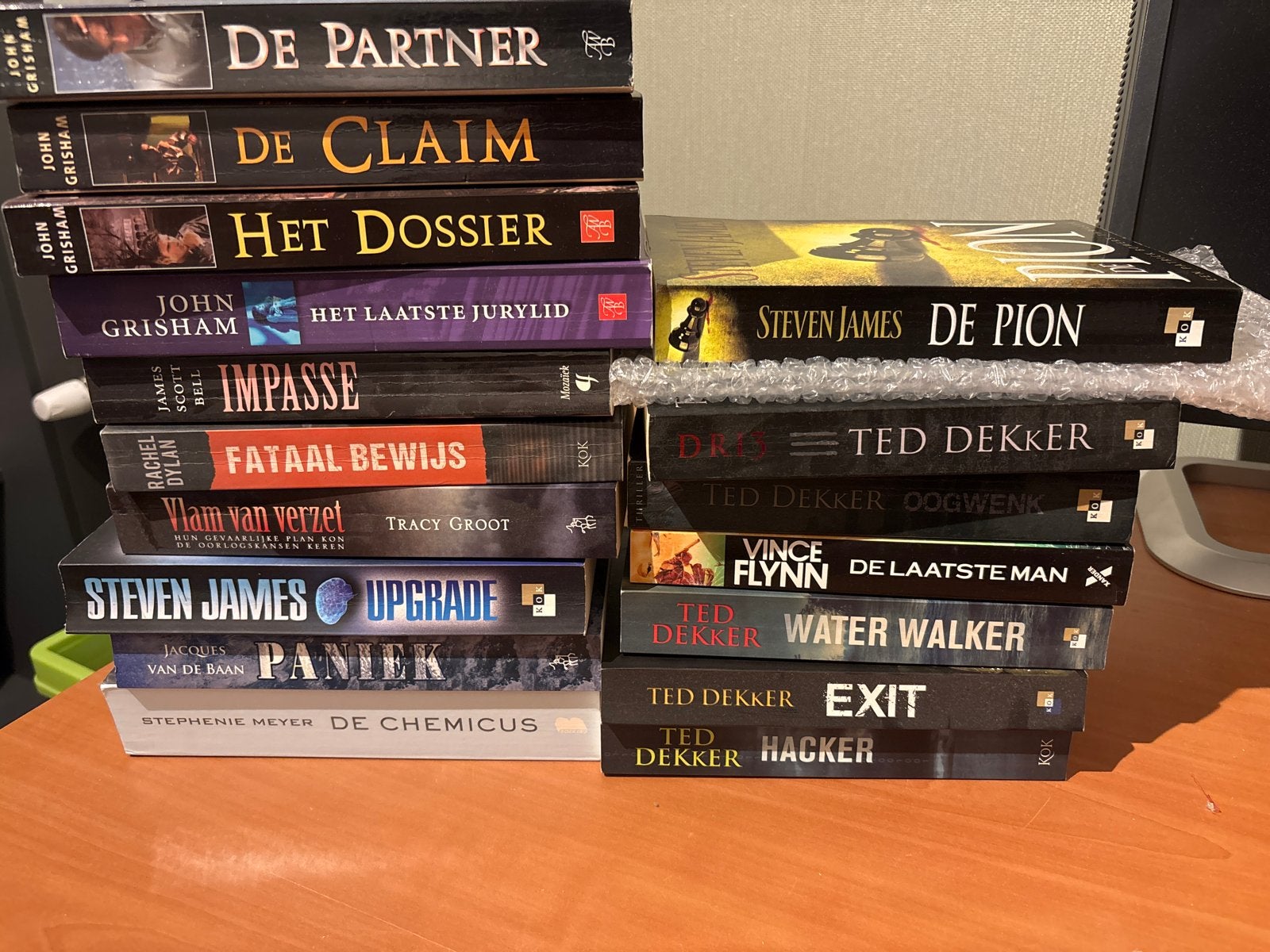 Grote collectie boeken van John Grisham, Ted Dekker en meer, Ophalen, Gelezen, Nederland