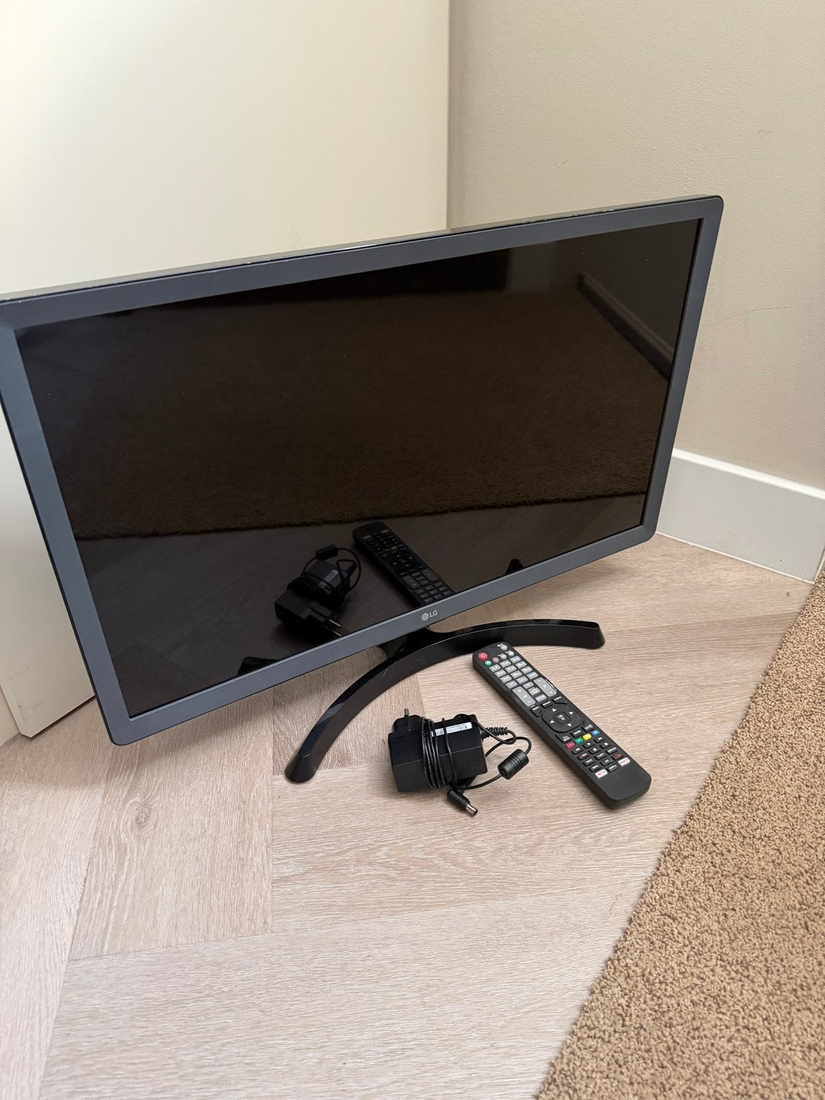 LG 28TQ515S - 28 inch HD Ready Smart TV, Audio, Tv en Foto, Televisies, Ophalen, LED, 50 Hz, HD Ready (720p)