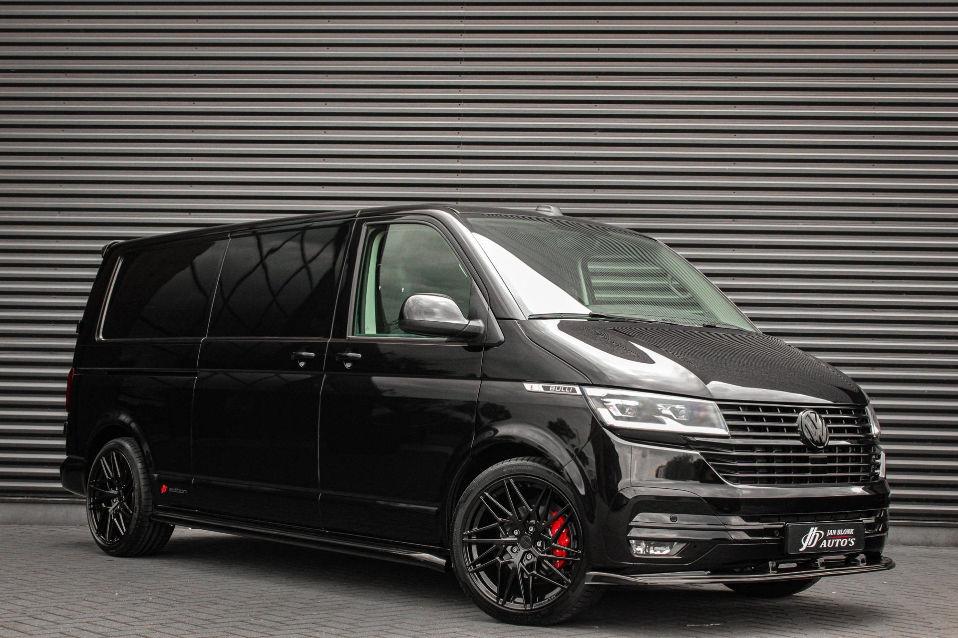 Volkswagen Transporter 2.0 TDI L2H1 150PK JB- EDITION DSG /, 4 cilinders, 150 pk, Volkswagen, Zwart