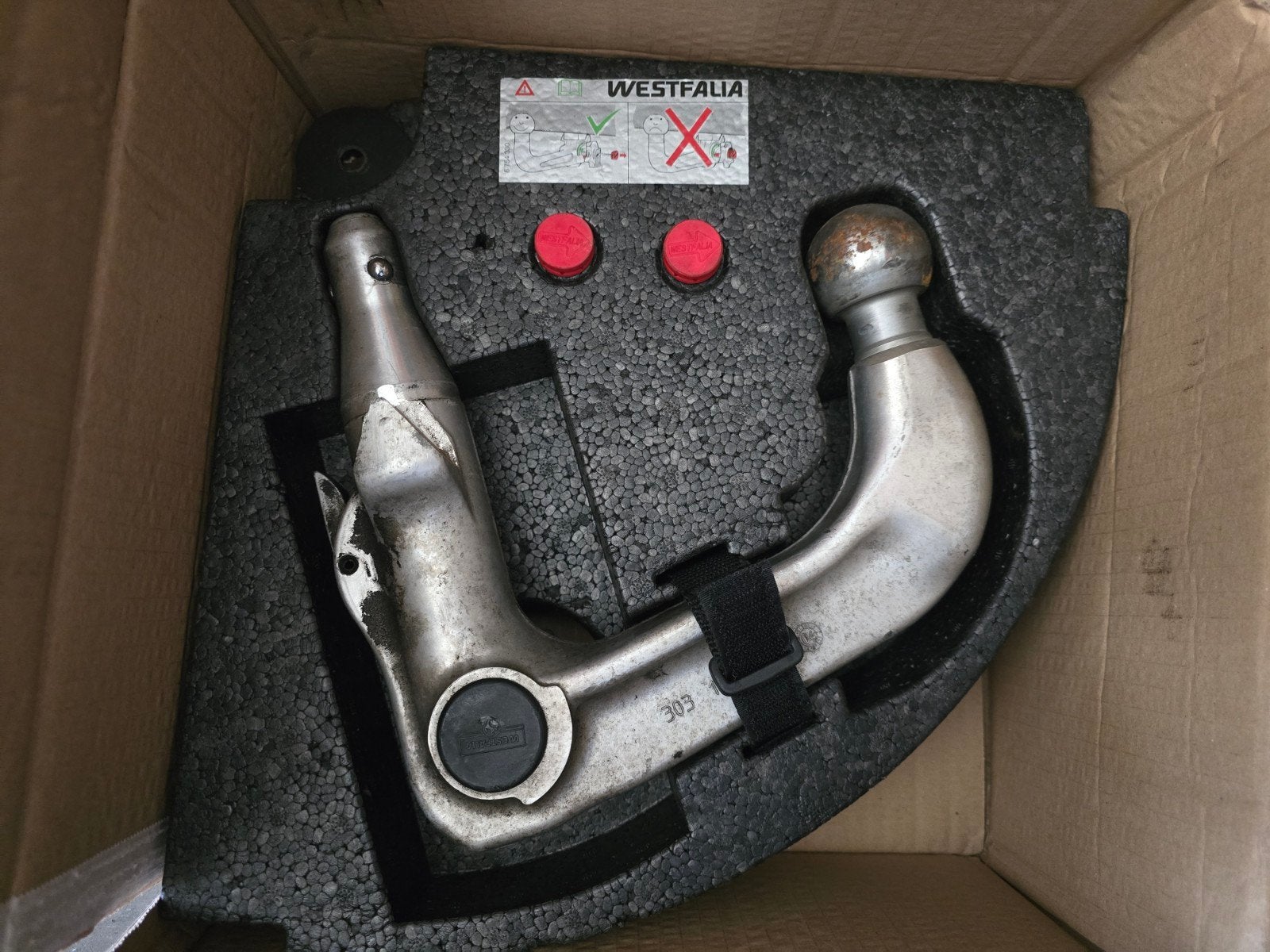 Afneembare Trekhaakkogel BMW 6758700 E60 E61 2006 met 2 Sleu, Ophalen of Verzenden
