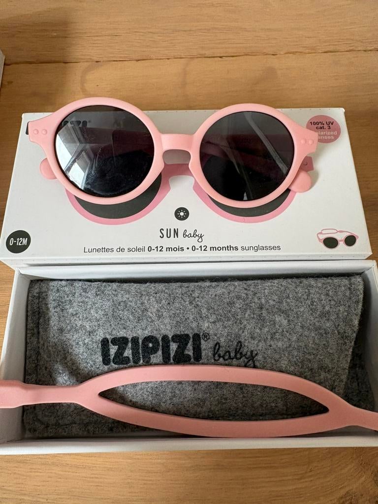 Izipizi baby zonnebril roze 0-12 maanden, Ophalen, Zo goed als nieuw