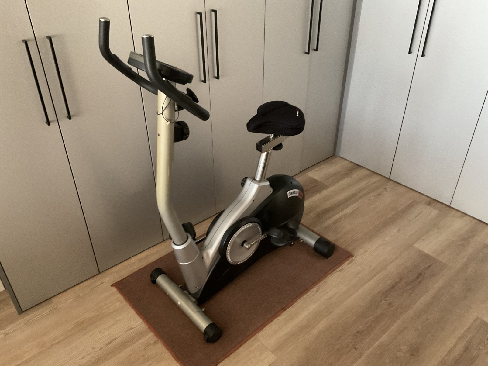 Hometrainer Dunlop Cardio 900 XLC met NIEUW zadeldek zie :, Ophalen, Gebruikt, Hometrainer