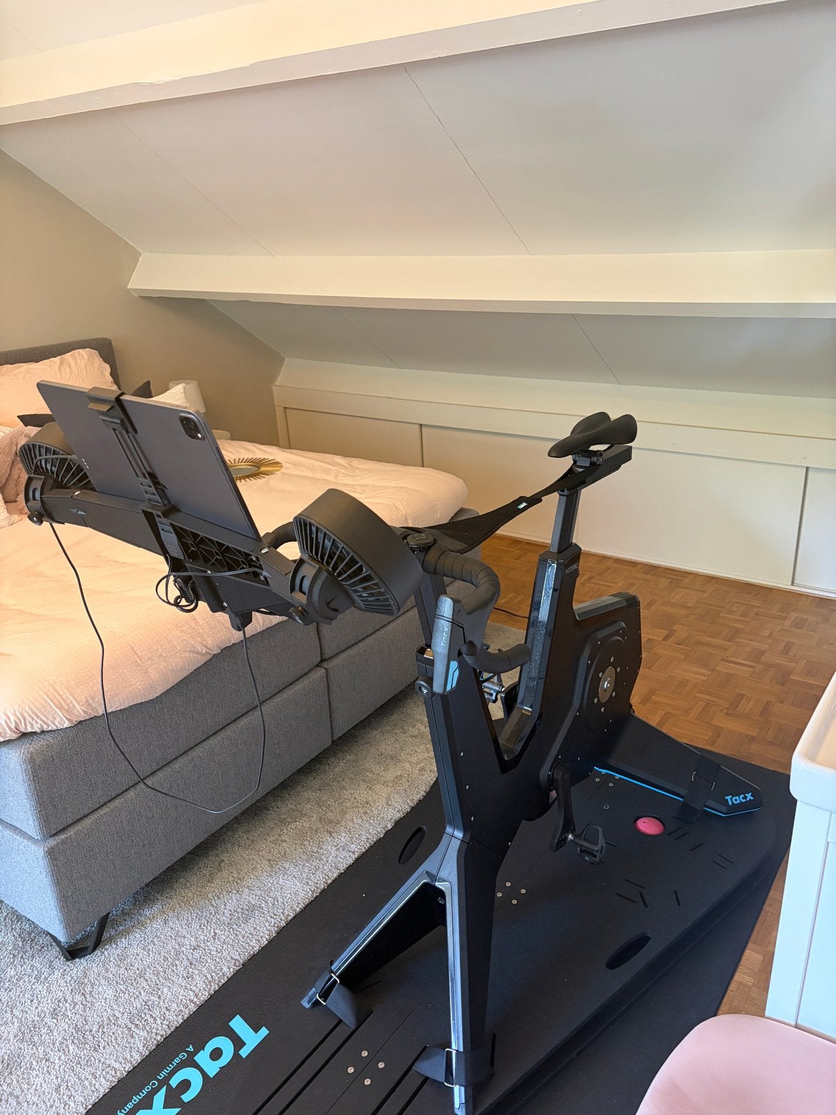 Tacx NEO Bike Smart Trainer - Zo goed als nieuw, Ophalen, Spinningfiets, Zo goed als nieuw, Metaal