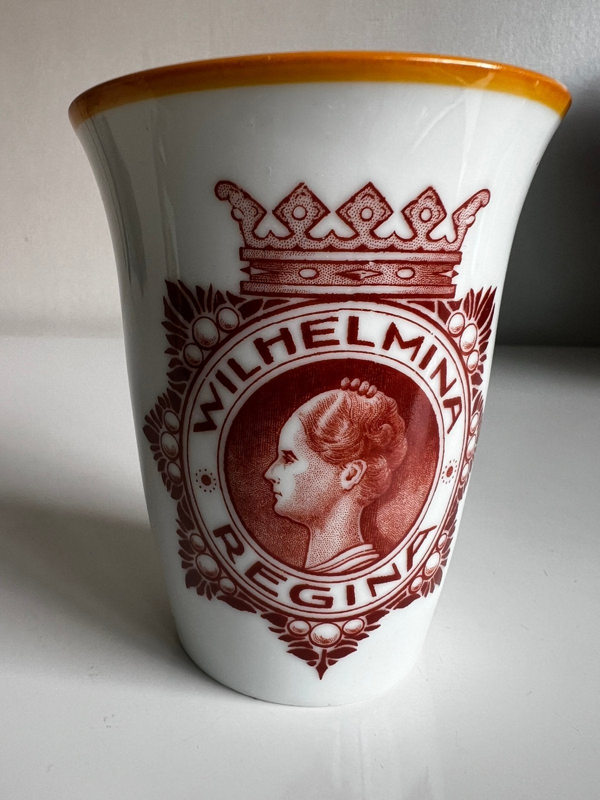 Herdenkingsbeker Wilhelmina Regina 25-regeringsjubileum 1923, Verzamelen, Koninklijk Huis en Royalty, Ophalen of Verzenden, Zo goed als nieuw