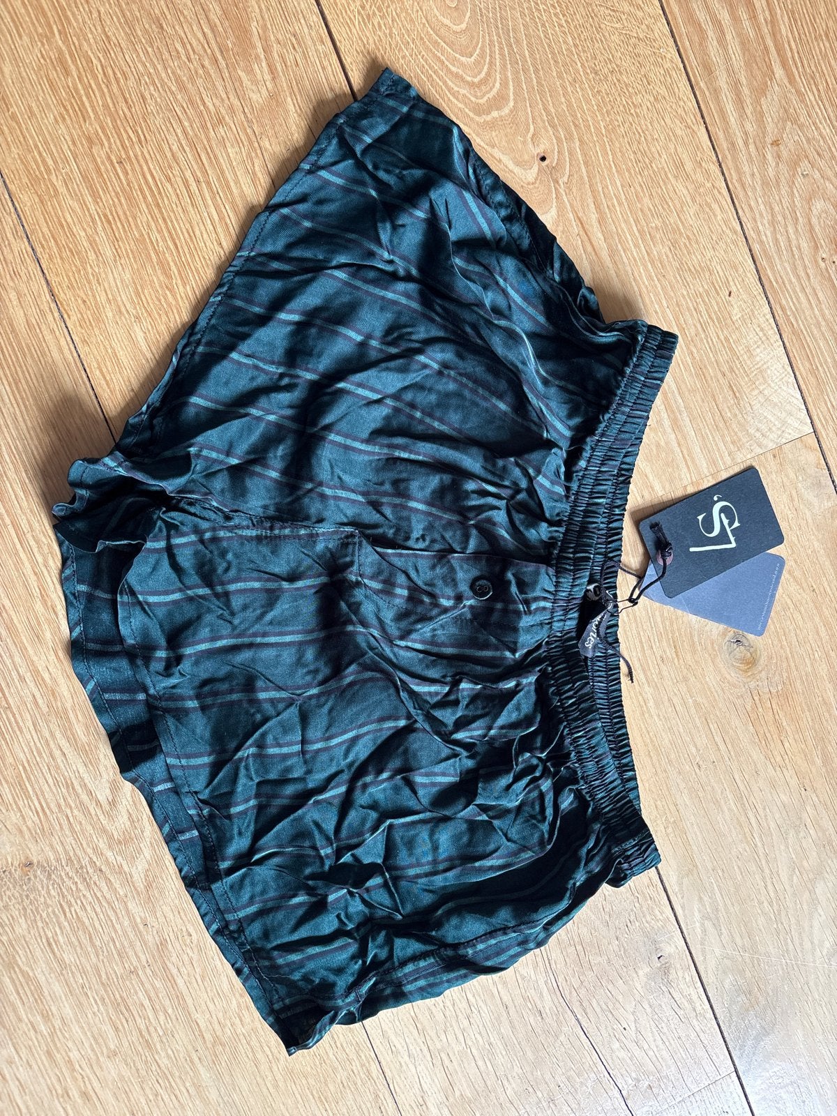 S7 Stone Sunday Shorts - Groen gestreept, Kleding | Dames, Ophalen of Verzenden, Groen, Broekje of Short