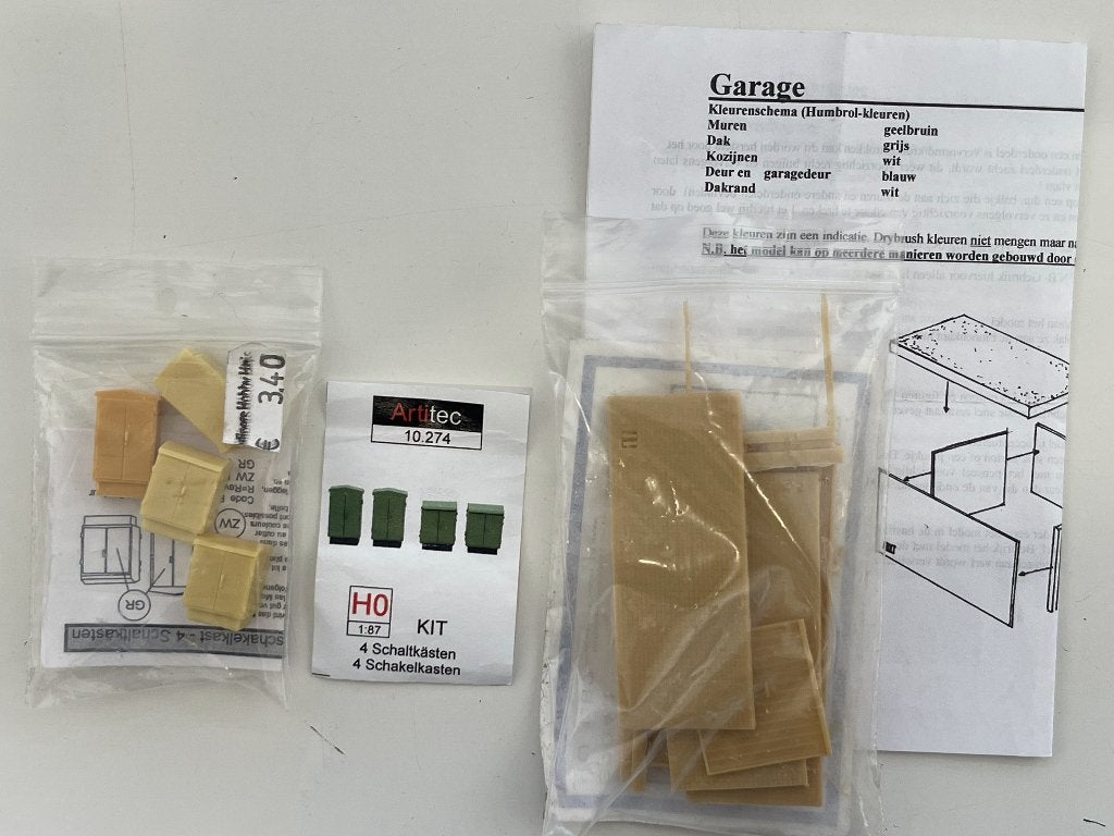 ArtiTec schakelkasten 387.59 en 10.274 (kit) en resin garage, Gelijkstroom of Wisselstroom, Brug, Tunnel of Gebouw, Ophalen of Verzenden