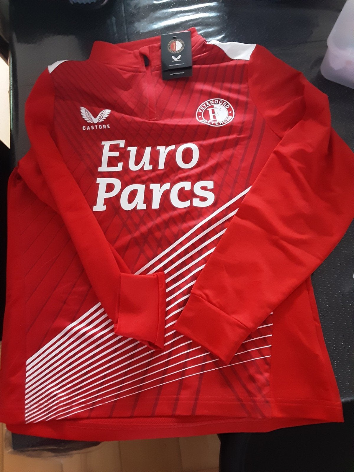 Nieuw Feyenoord trainingstop dames maat L, Maat 42/44 (L), Nieuw, Ophalen of Verzenden, Rood