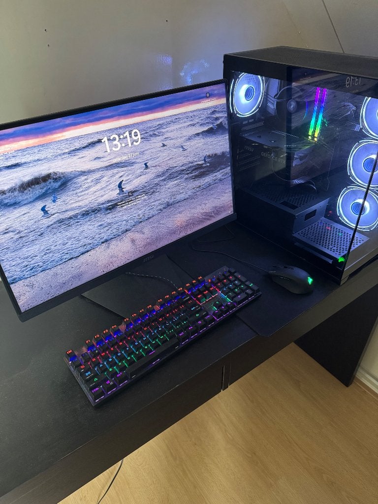 complete game PC setup, Computers en Software, Desktop Pc's, Gebruikt, 4 Ghz of meer, SSD, 32 GB, Met videokaart, Met monitor