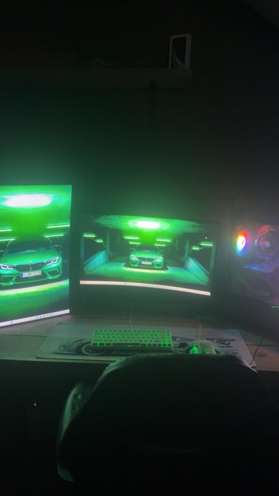 2 Game Mintors(lees de beschrijving), Computers en Software, Monitoren, 24 inch en 27 inch, Curved, VA, Nieuw