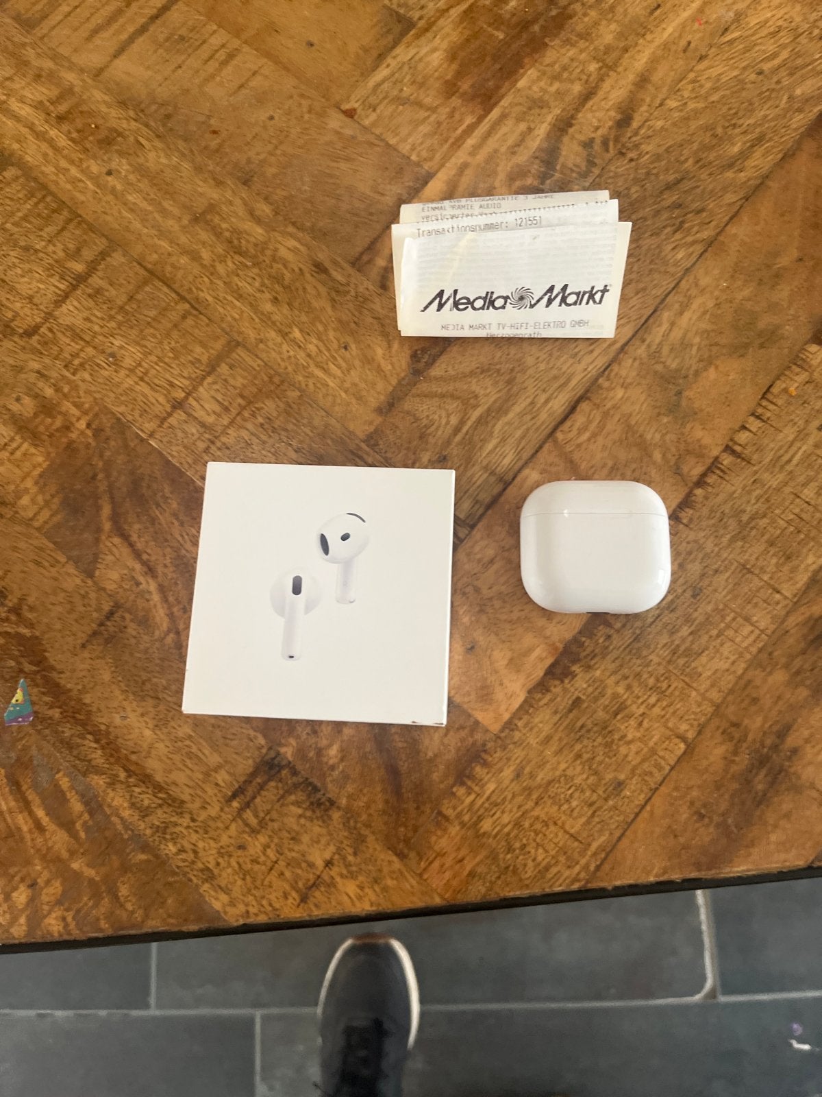 Apple AirPods 4e met MagSafe Oplaadcase, In-ear, Bluetooth, Ophalen of Verzenden, Zo goed als nieuw
