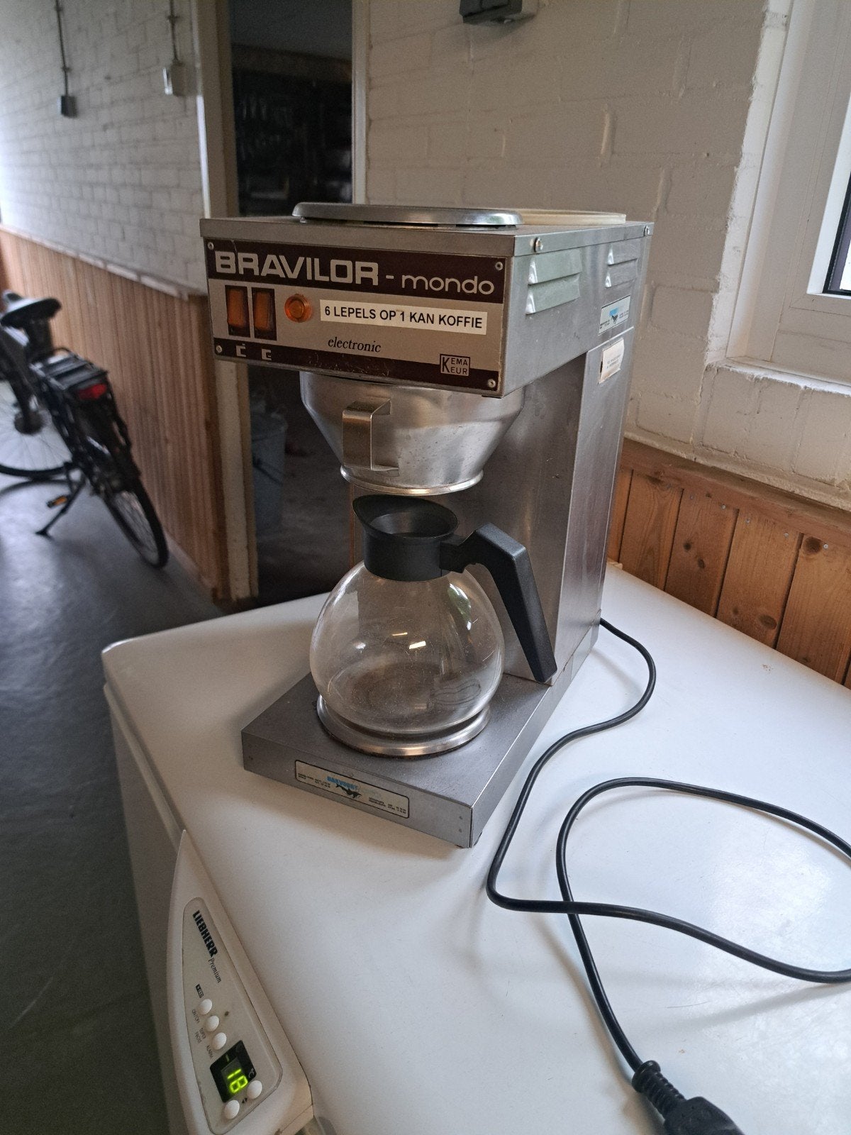 Bravilor Mondo Koffiezetapparaat - Professioneel, Ophalen, Gebruikt, 10 kopjes of meer, Koffiemachine