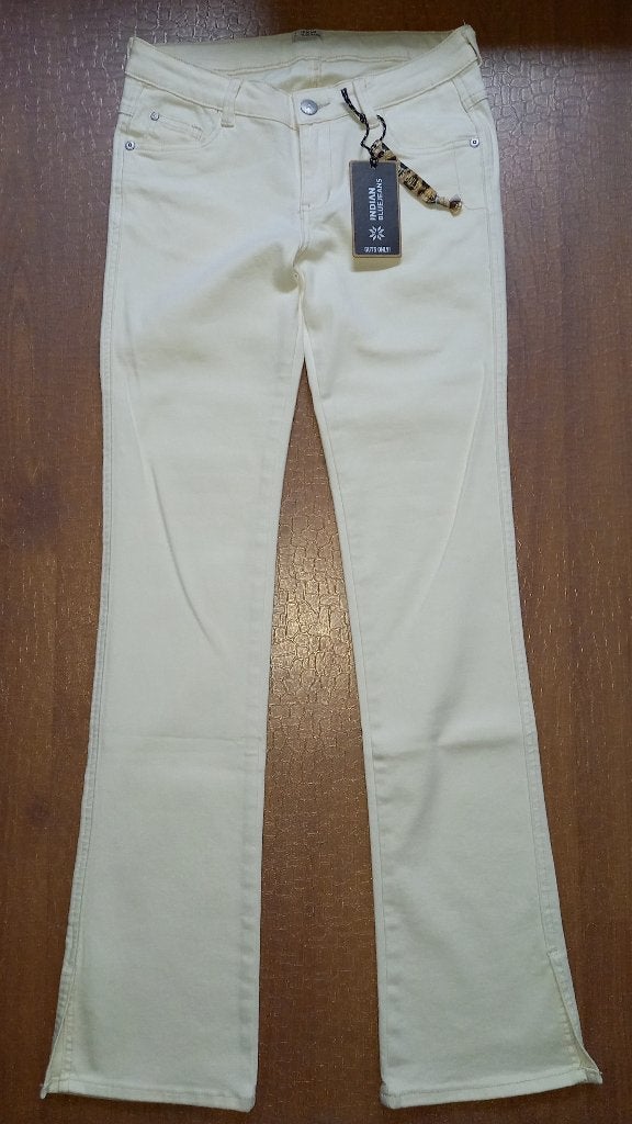 NIEUW!!  Off white bootcut fit broek van Indian Blue Jeans, Broek, Meisje, Nieuw, Ophalen of Verzenden