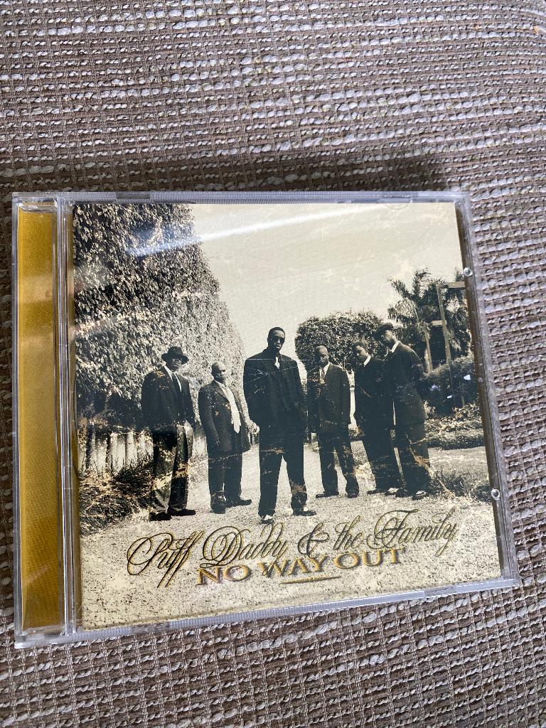 Puff Daddy & The Family  : No Way Out ( cd ), Ophalen of Verzenden, 1985 tot 2000, Zo goed als nieuw