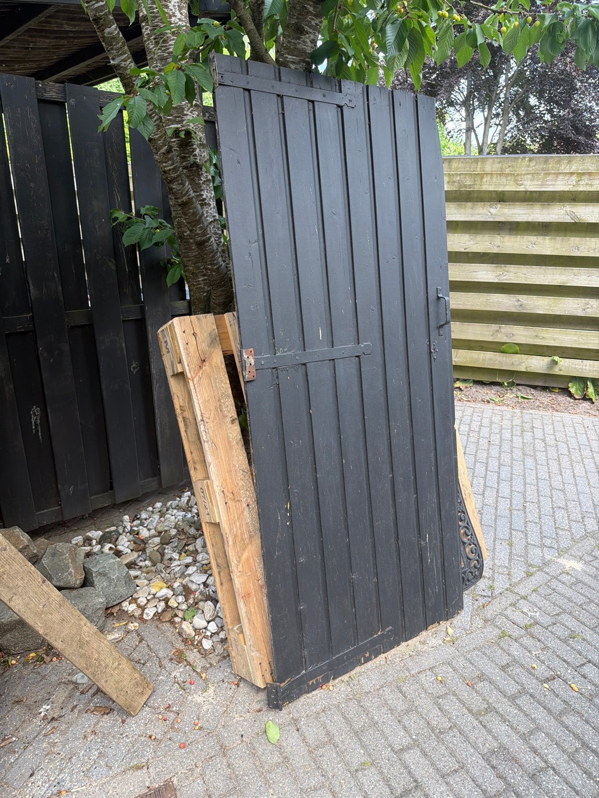 Zwarte houten schuurdeur, 190x80 cm, Doe-het-zelf en Verbouw, Deuren en Horren, Ophalen, Gebruikt, 80 tot 100 cm, Minder dan 200 cm