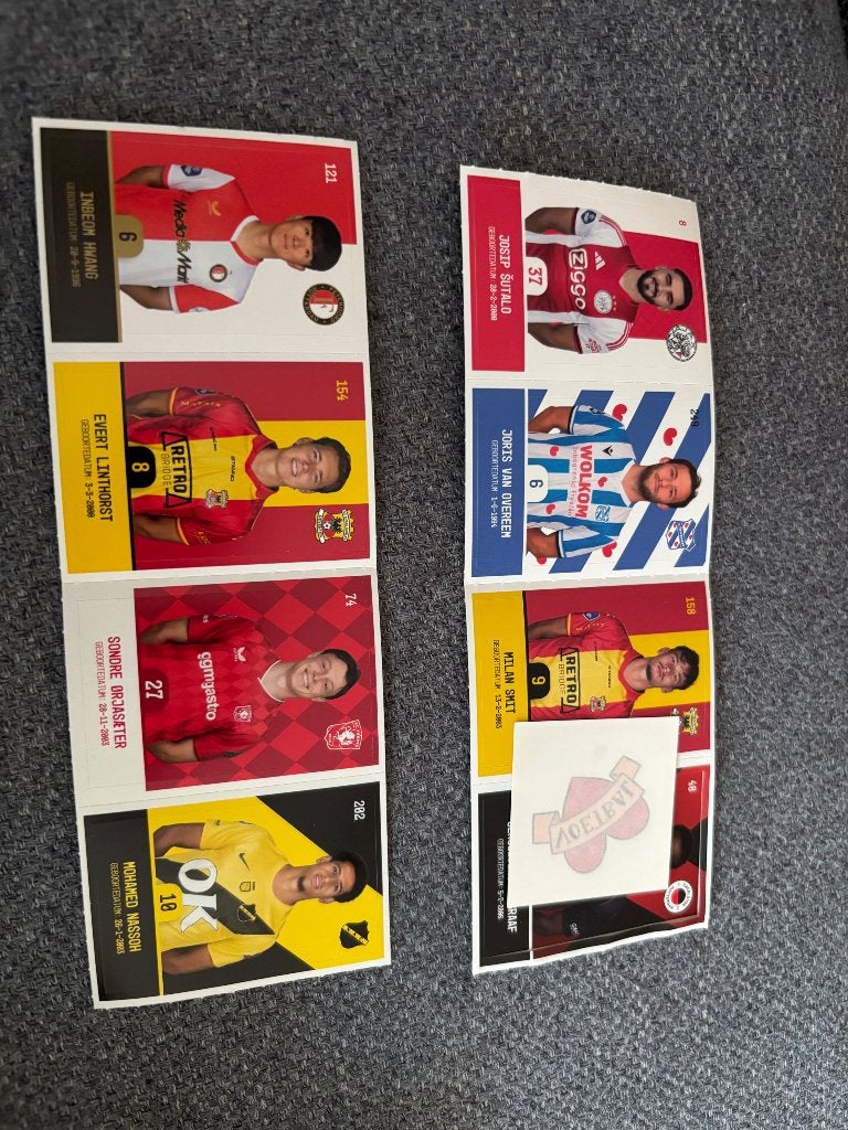 Plus football favourites voetbalsterren stickers 2025 2026, Verzamelen, Plus, Ophalen