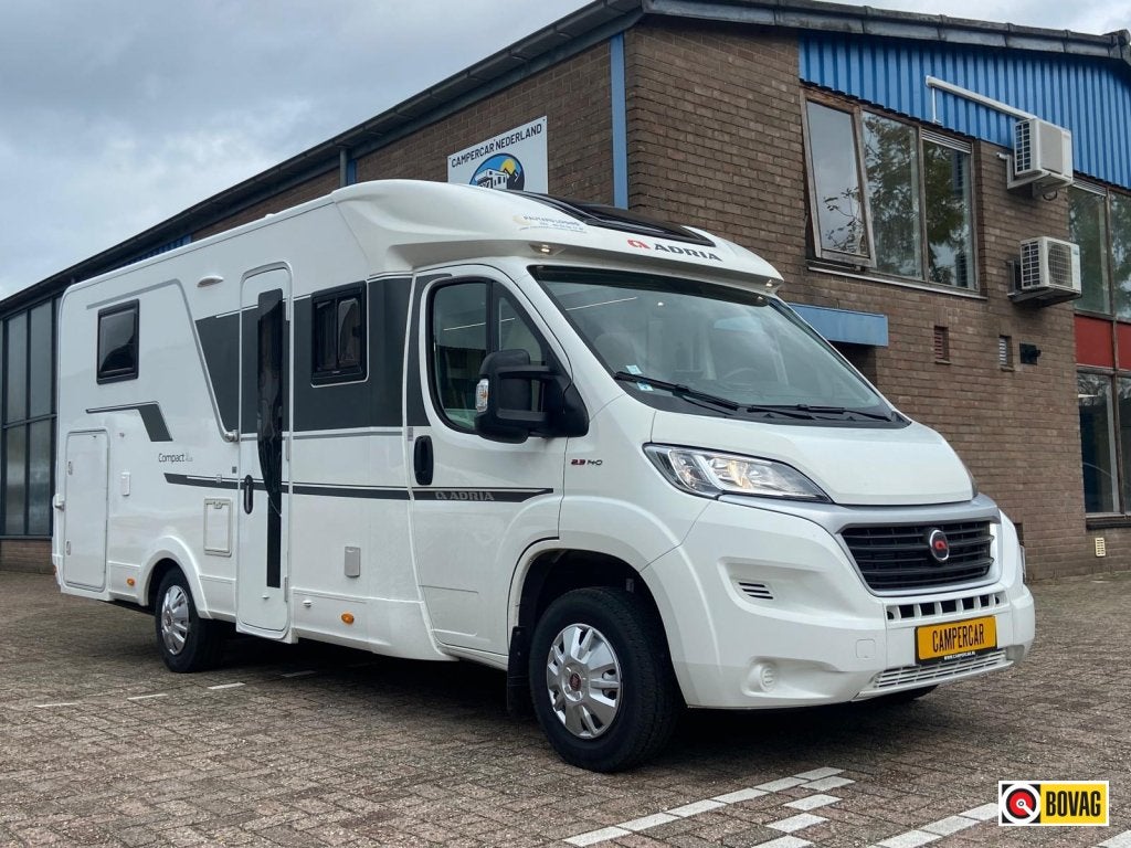 Adria Compact DL Plus Face to Face enkele bedden., Caravans en Kamperen, Ringverwarming, Fiat, 6 tot 7 meter, Bedrijf