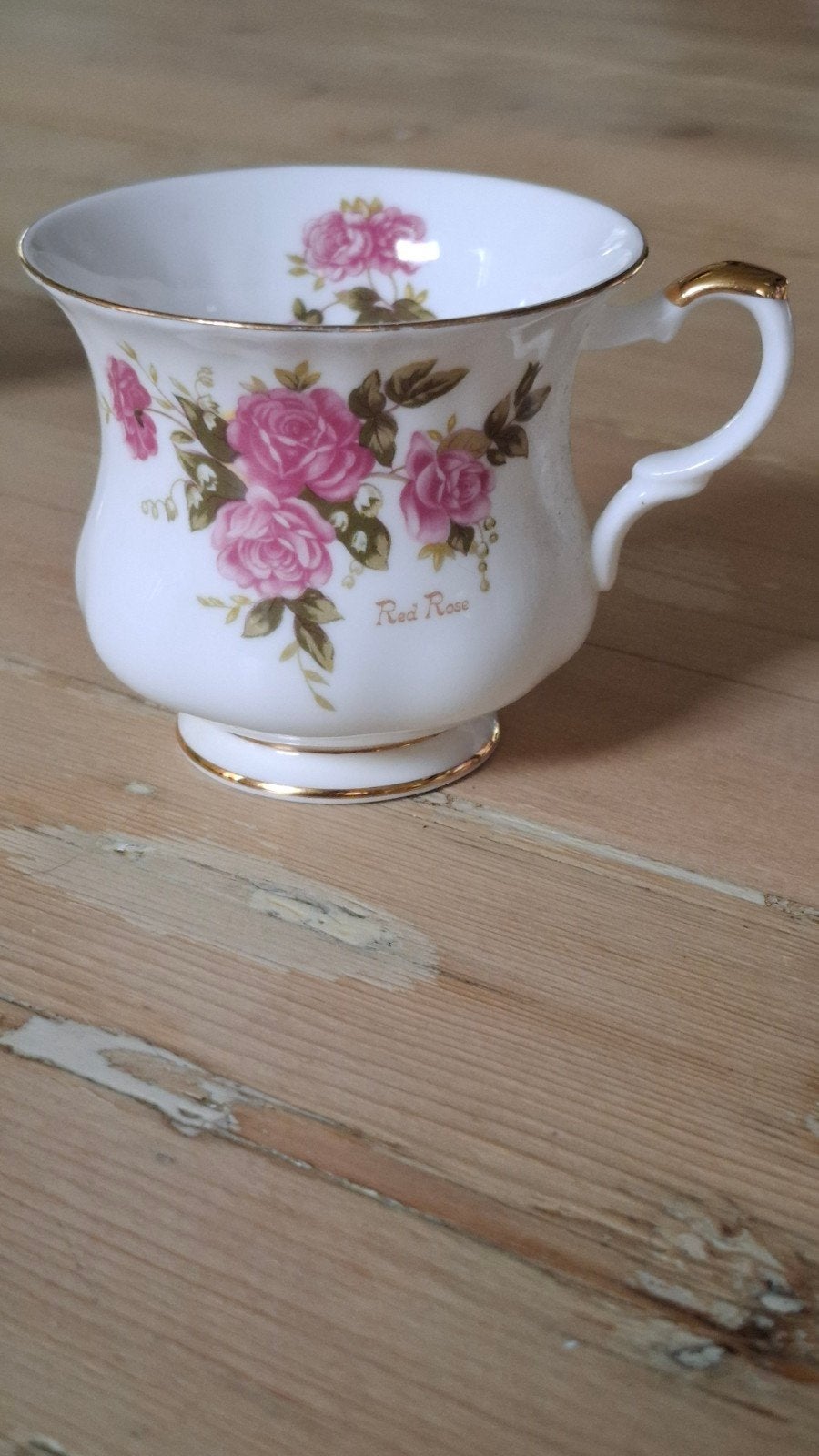 vibtage porselein - Royal Ascot Red Rose -kopje los, Ophalen, Zo goed als nieuw, Porselein, Kop en/of schotel