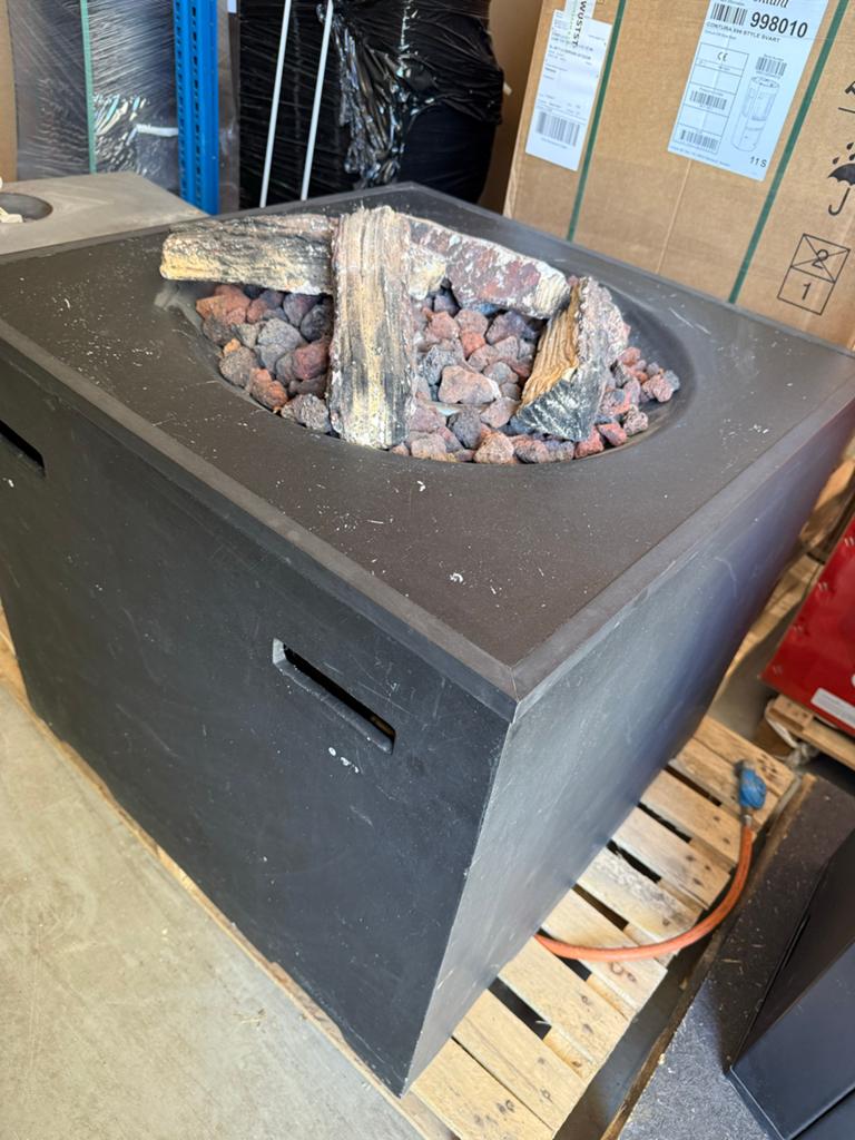 Moderne Vuurtafel / Vuurkorf op Gas - Zwart, Tuin en Terras, Vuurkorven, Ophalen, Gebruikt, Vuurkorf, Happy Cocooning